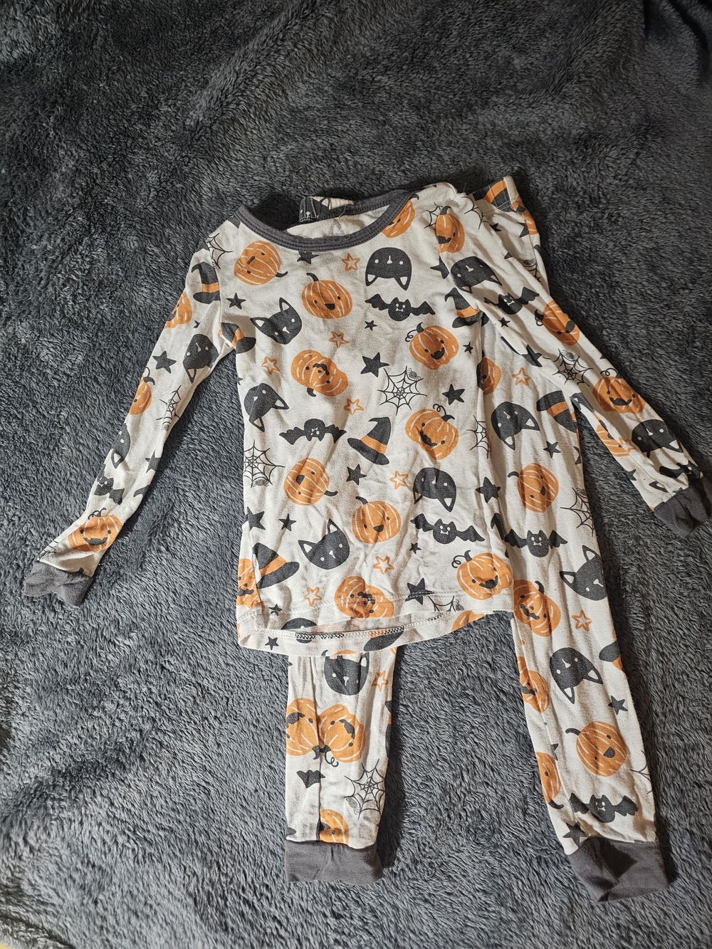 Kids Halloween Pumpkin & Bat Pajama Set - Orange & Gray Size 3t